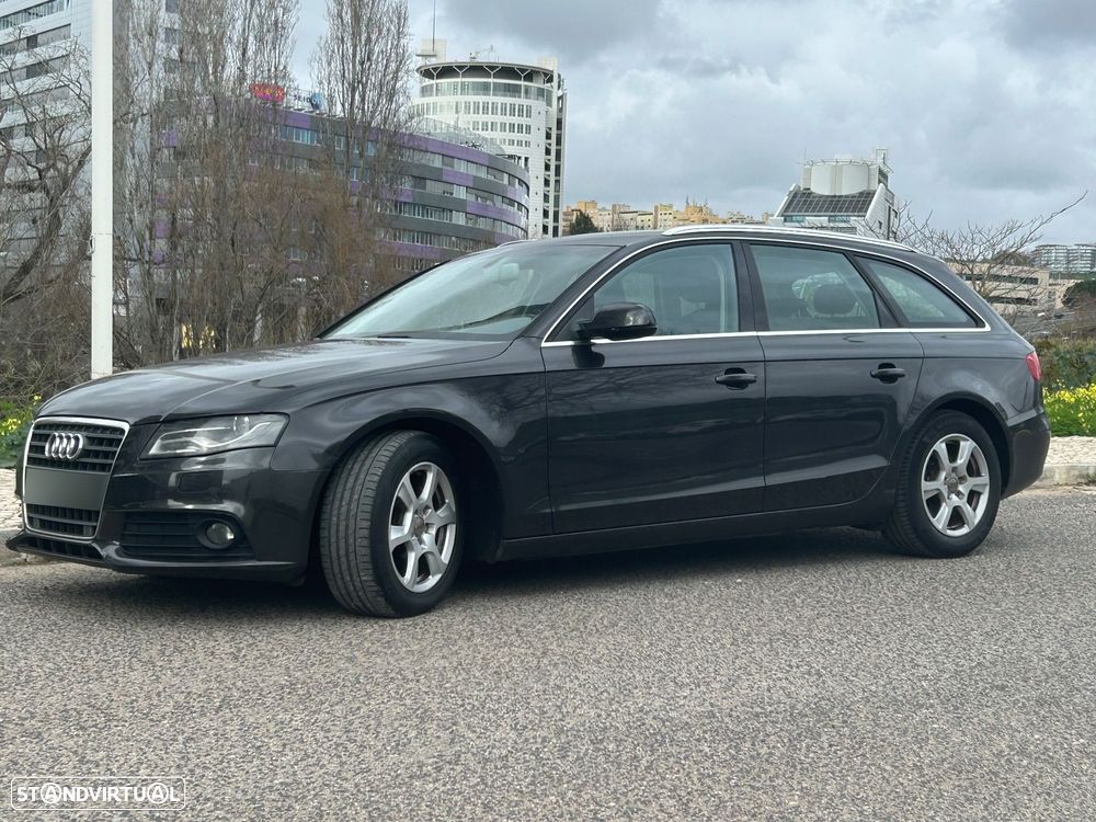 Audi A4 Avant 2.0 TDI Business Line - 1