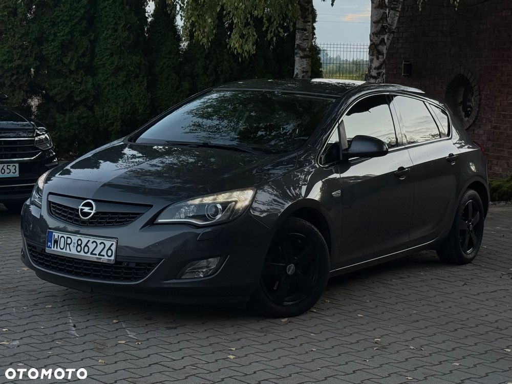 Opel Astra 1.4 T Cosmo - 4