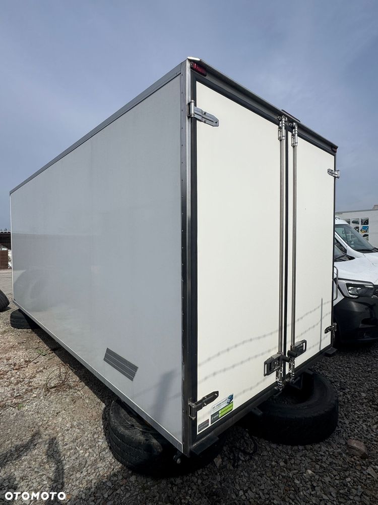 Iveco Daily 50C15 do 3,5t Izoterma Chłodnia 12palet 5.6 dł - 6
