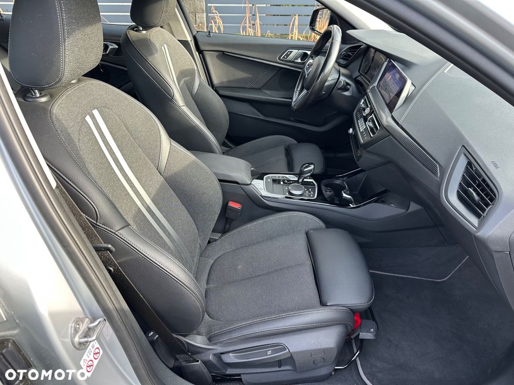 BMW Seria 1 118d Sport Line Shadow - 7