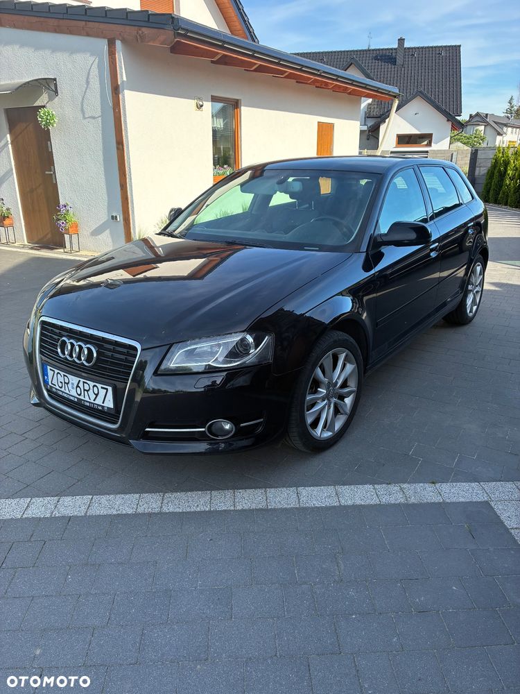 Audi A3 Sportback 2.0 TDI DPF Ambiente - 2