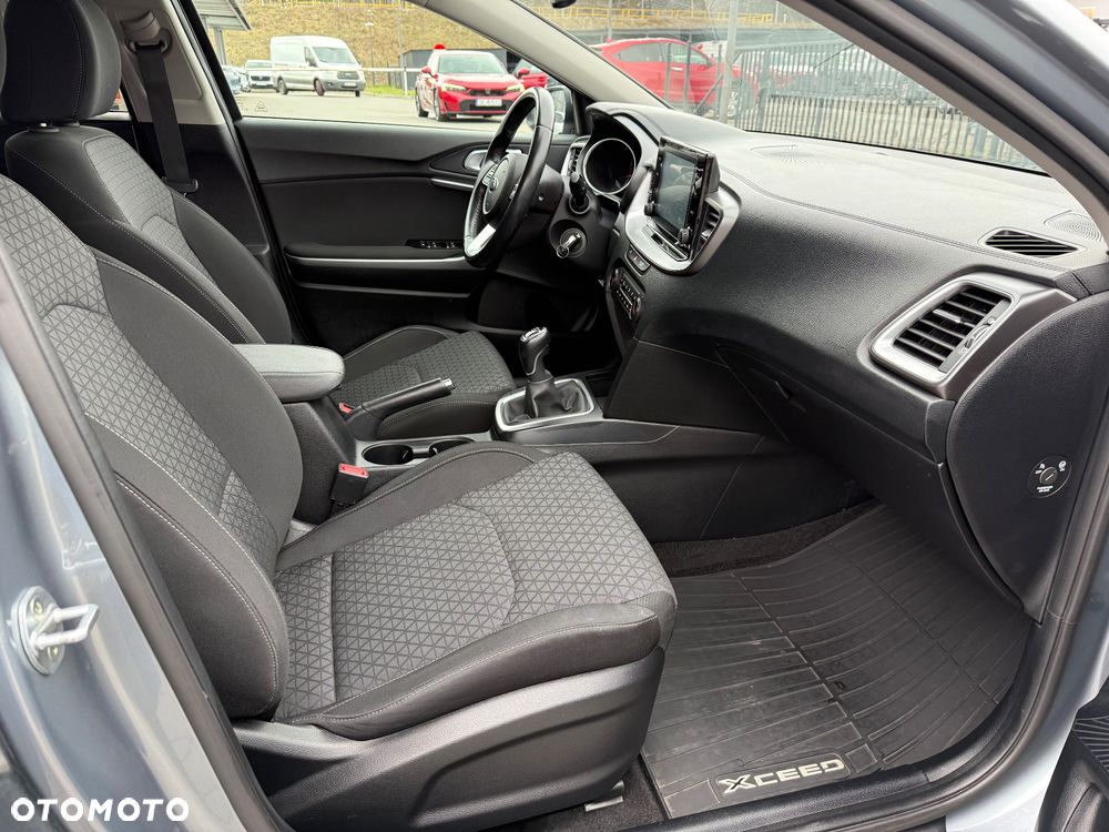 Kia XCeed 1.4 T-GDI M - 29