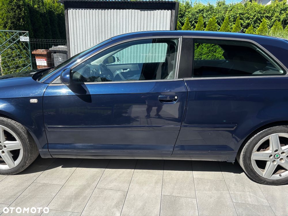 Audi A3 3-drzwiowe 2.0 TDI DPF Ambition - 4