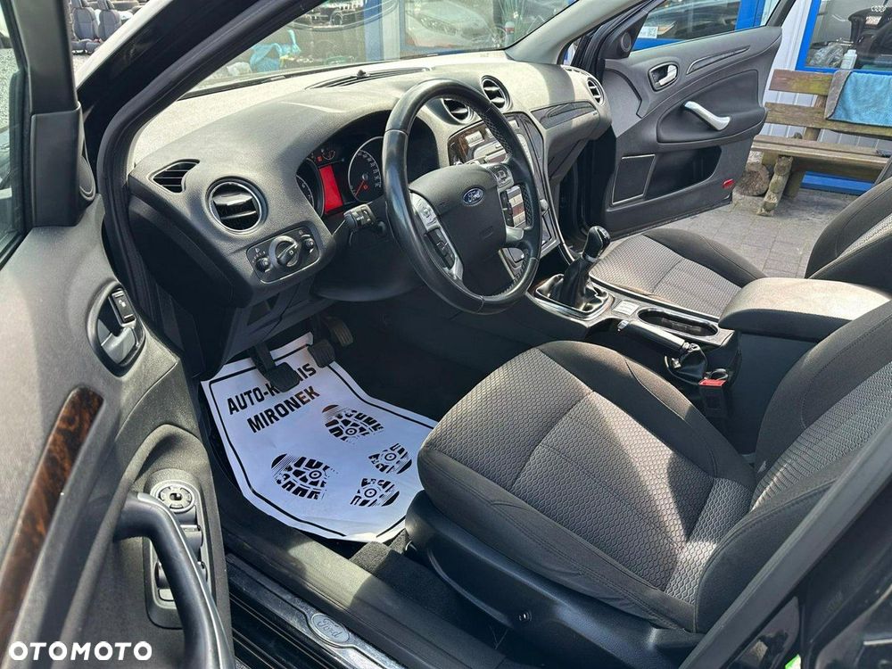Ford Mondeo - 7