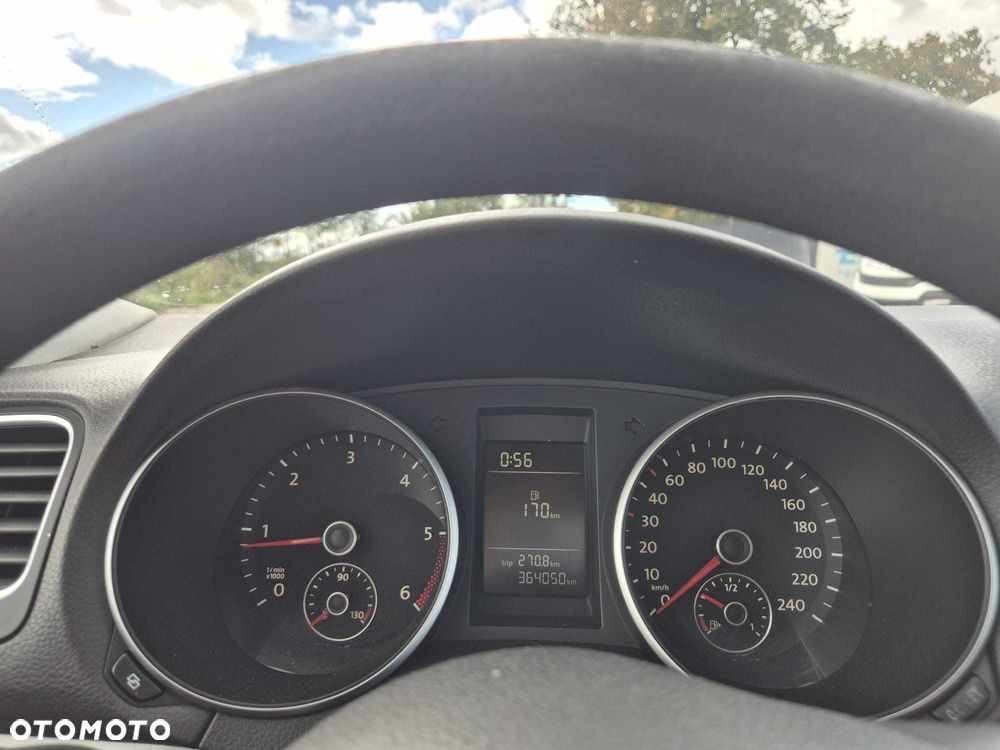 Volkswagen Golf - 5