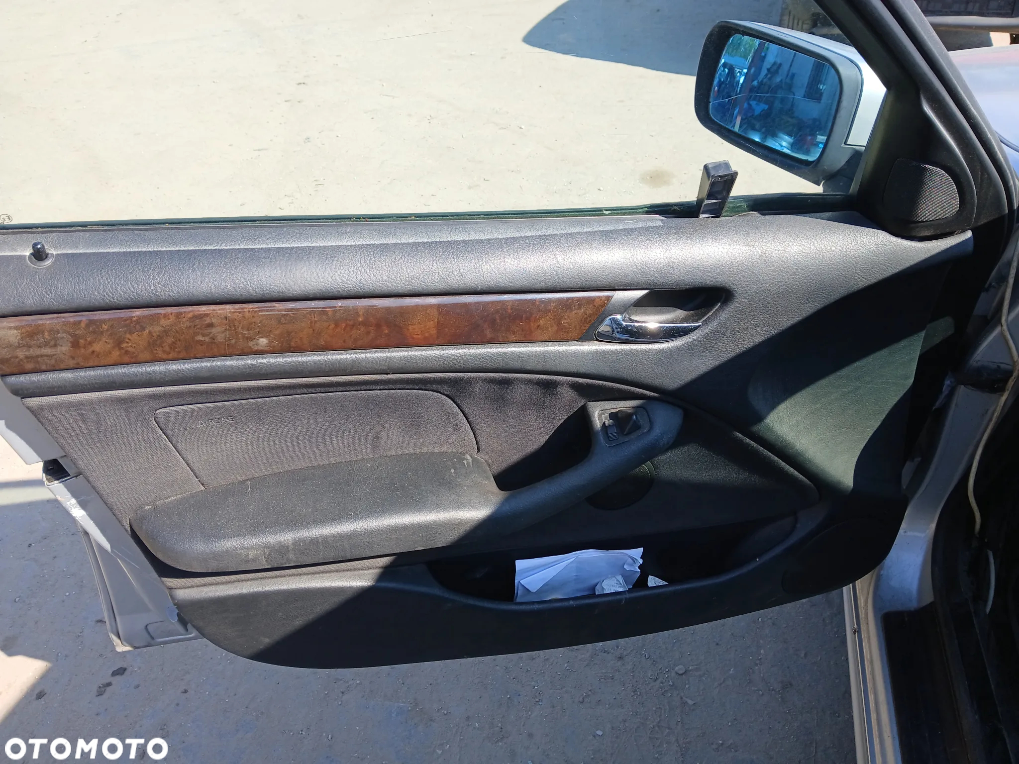 BMW E46 touring fotel fotele kanapa deska kokpit podsufitka boczek boczki klamka podłokietnik licznik - 2