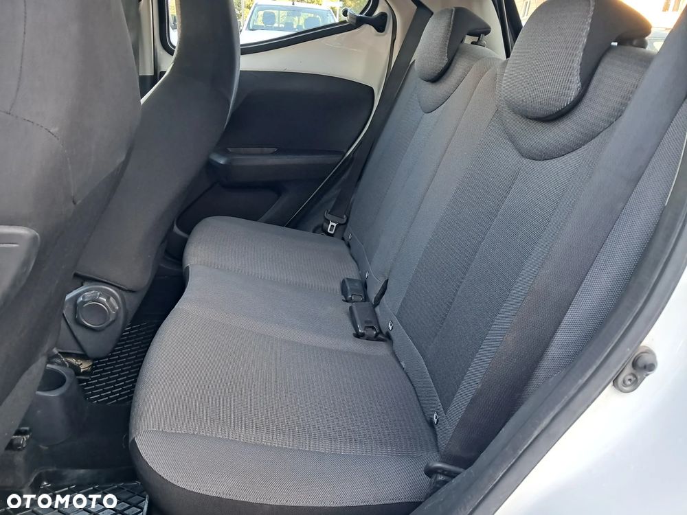Toyota Aygo - 10