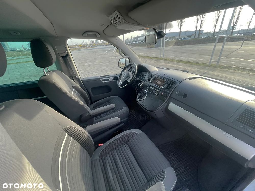 Volkswagen Multivan - 10