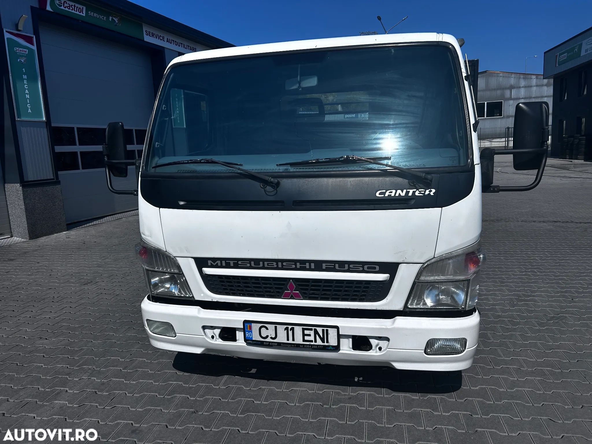 Mitsubishi Canter - 1