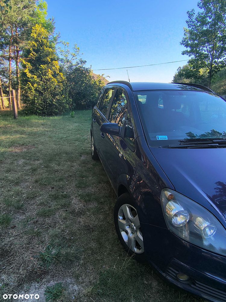 Opel Zafira - 2