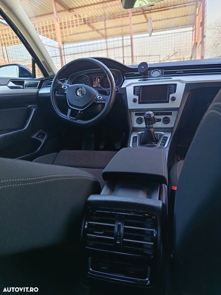 Volkswagen Passat 1.6 TDI (BlueMotion Technology) Comfortline - 14