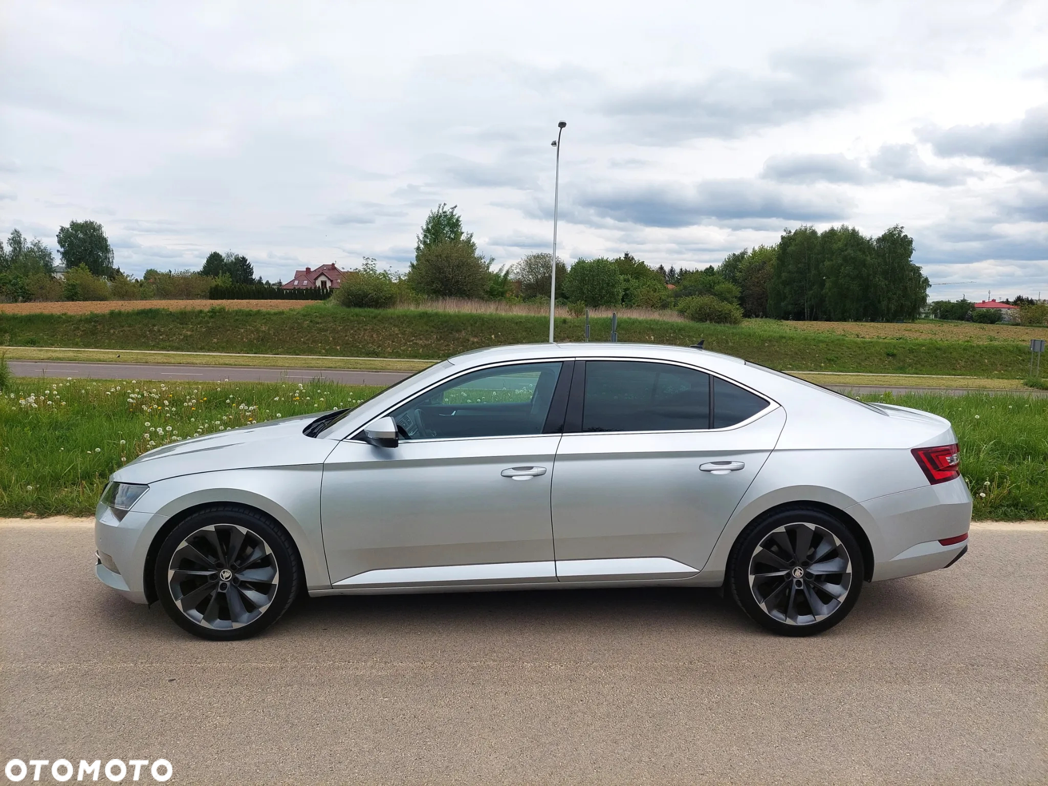 Skoda Superb 2.0 TDI Style DSG - 9