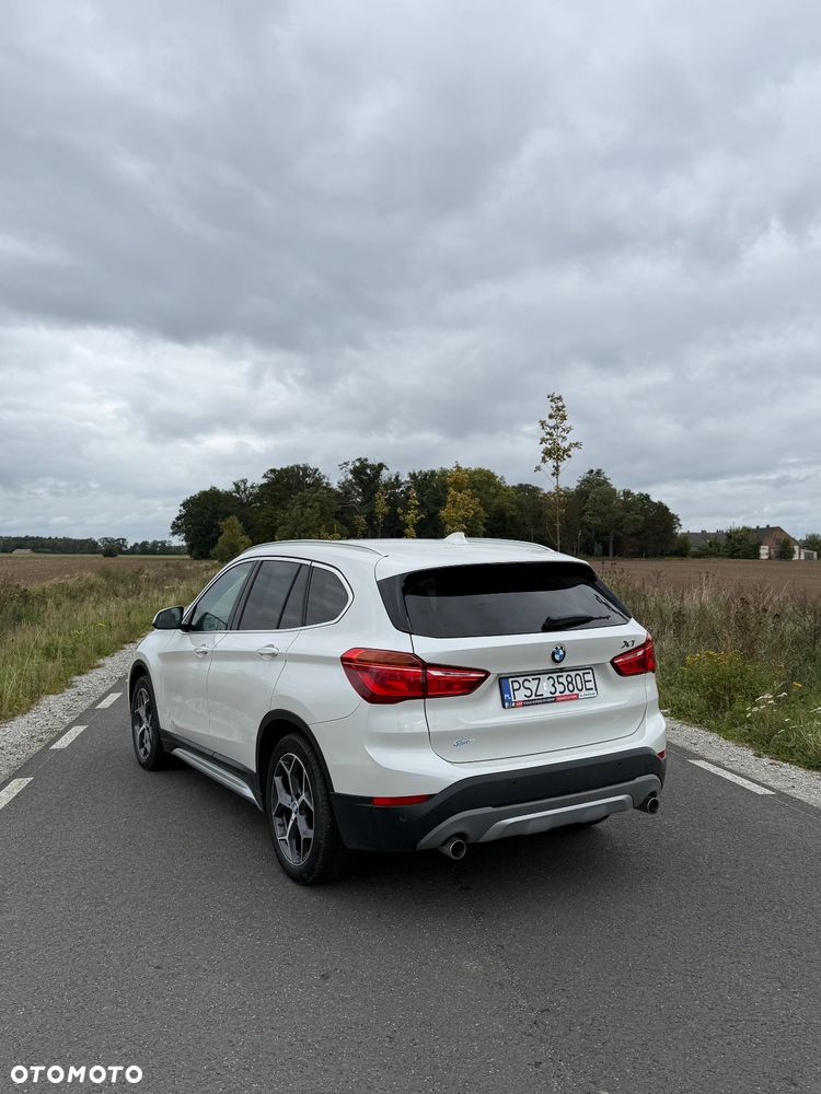 BMW X1 sDrive20d Sport Line - 5