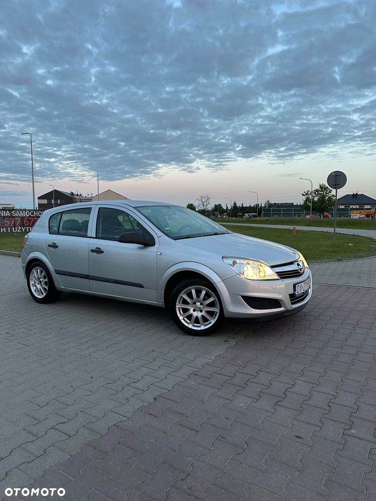 Opel Astra - 1
