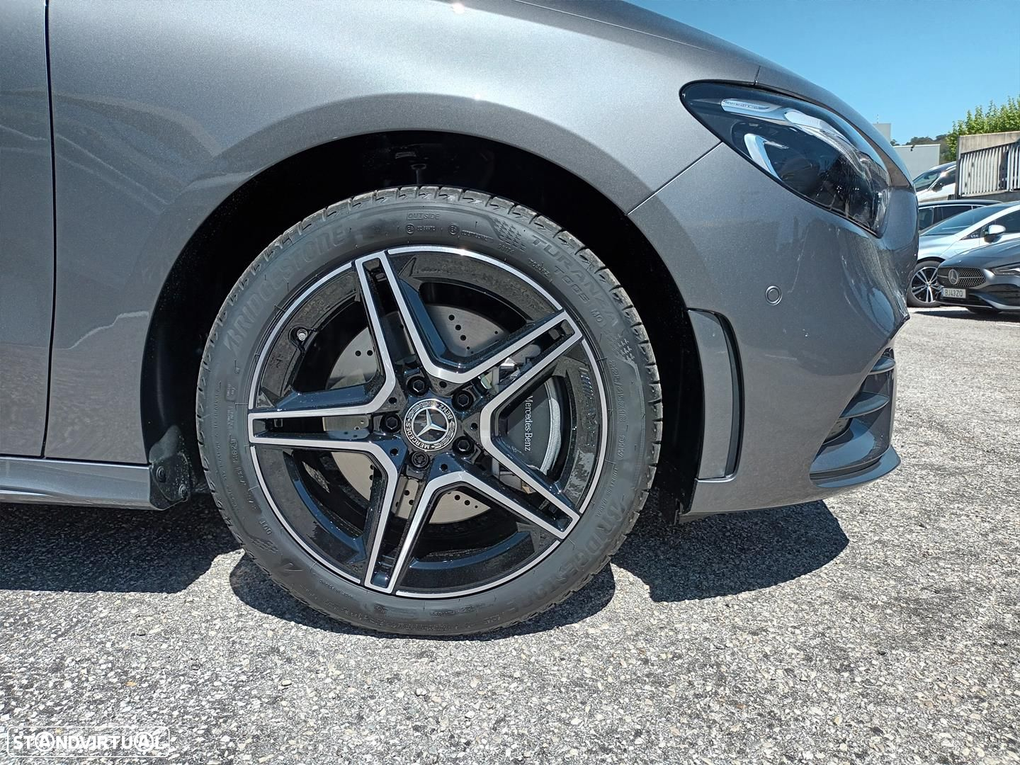 Mercedes-Benz B 250 e - 4