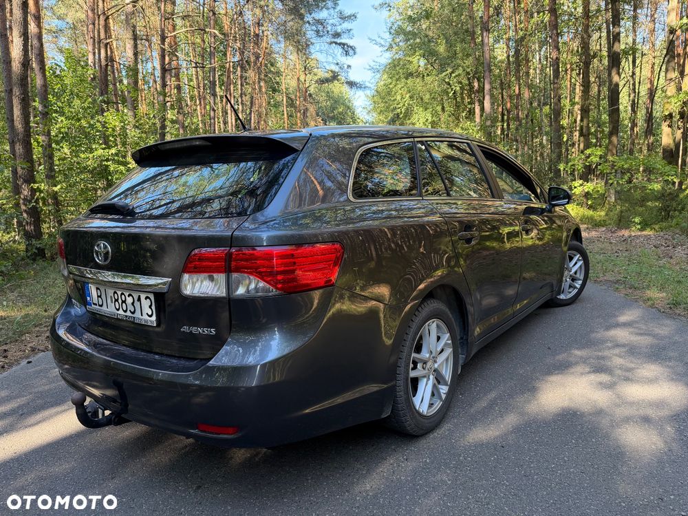 Toyota Avensis 1.6 Active - 5