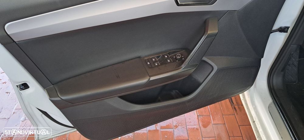 SEAT Leon ST 2.0 TDI FR DSG S/S - 4