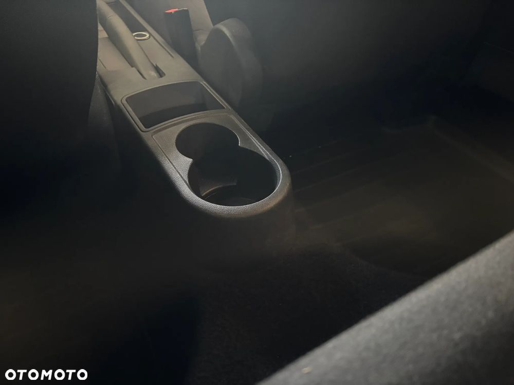 Skoda RAPID 1.0 TSI Ambition - 19