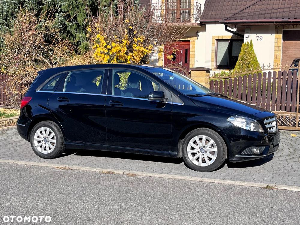 Mercedes-Benz Klasa B 180 (BlueEFFICIENCY) - 36