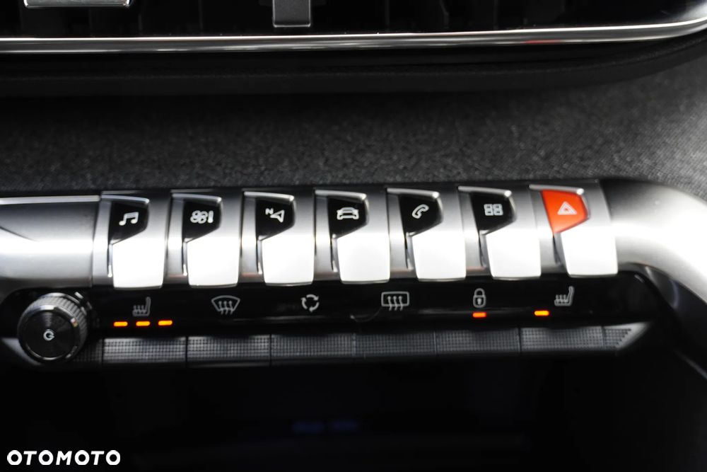 Peugeot 5008 1.6 PureTech Allure S&S EAT8 - 19