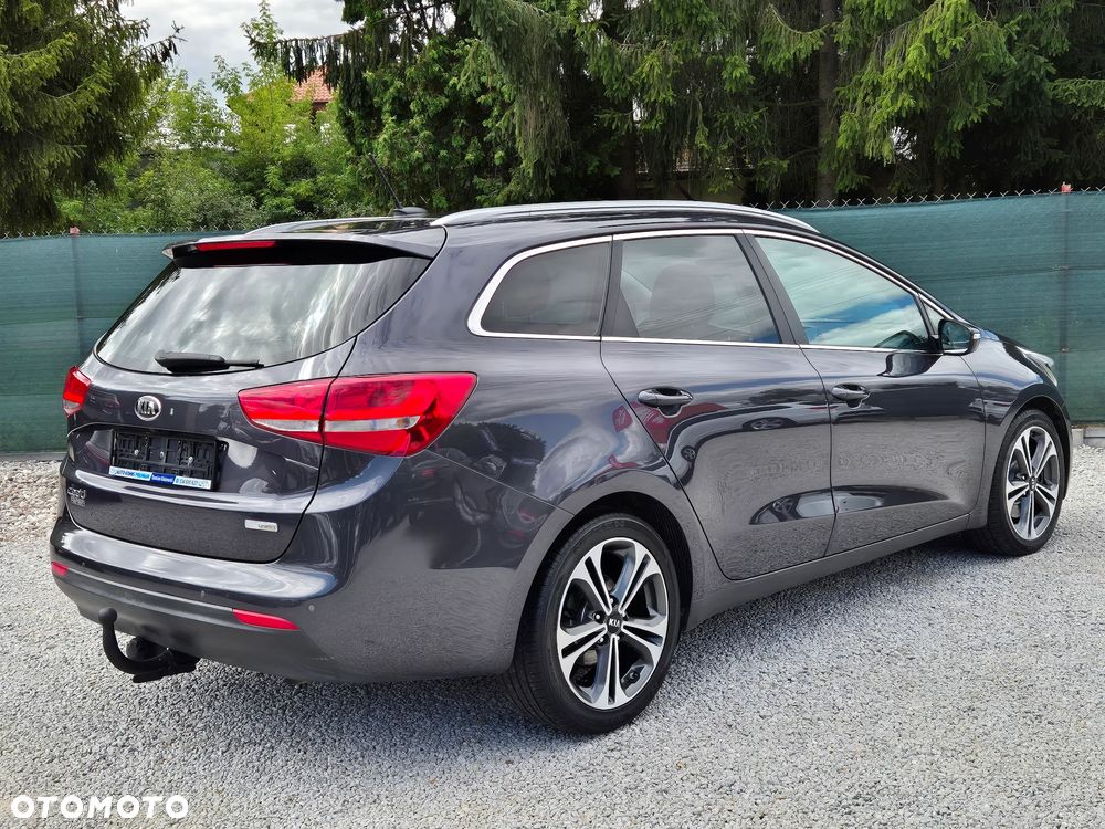 Kia Ceed 1.6 CRDi 136 ISG Platinum Edition - 13