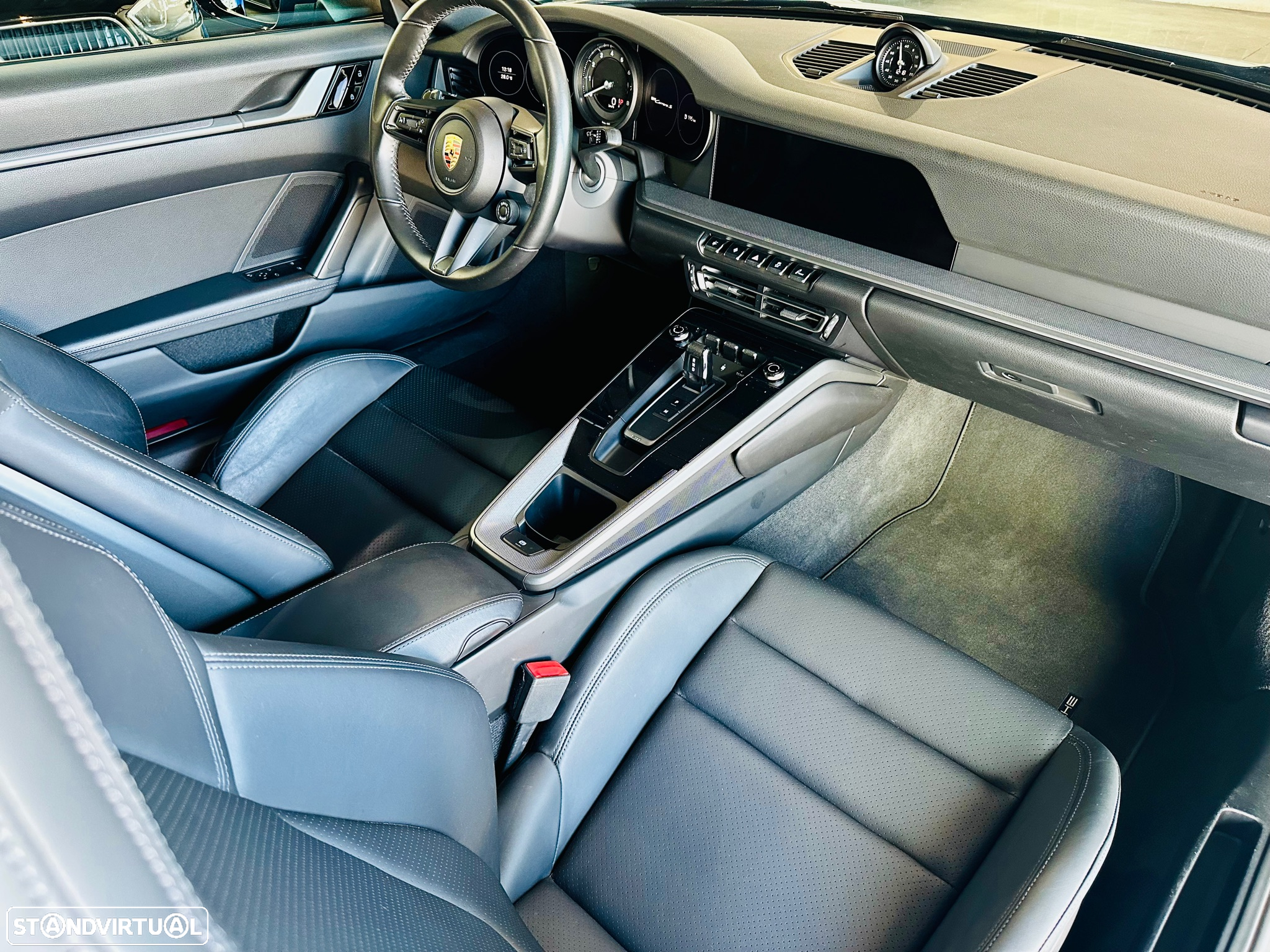 Porsche 911 Série F - 45