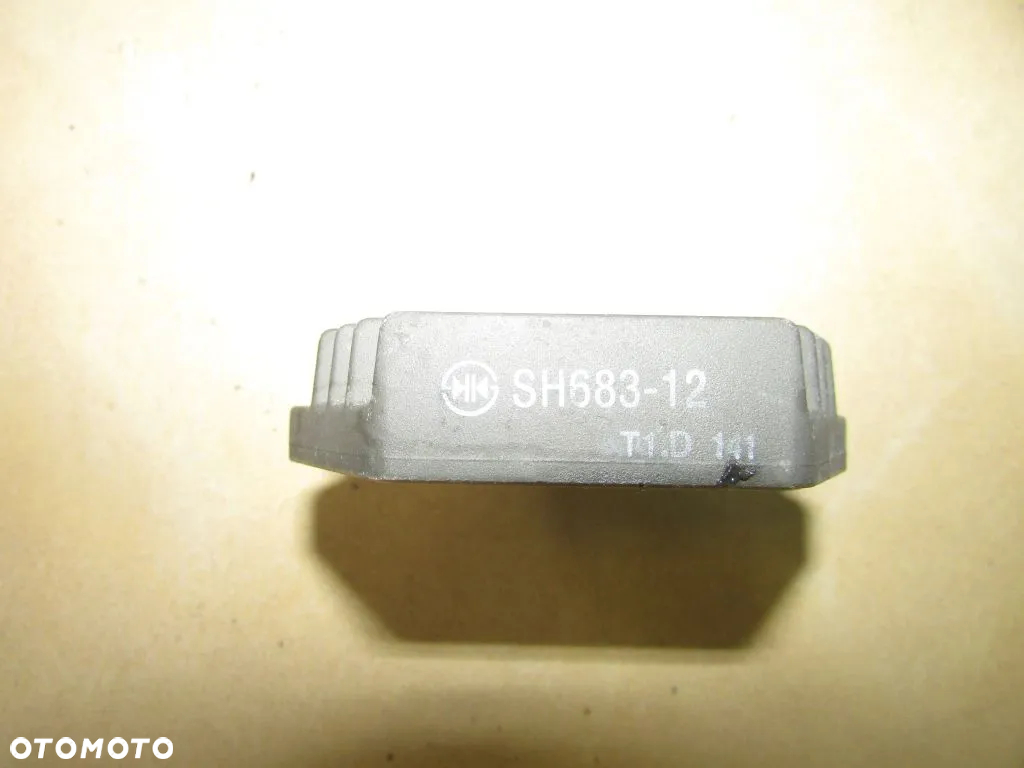 HONDA XL 650 V Transalp regulator napięcia - 2