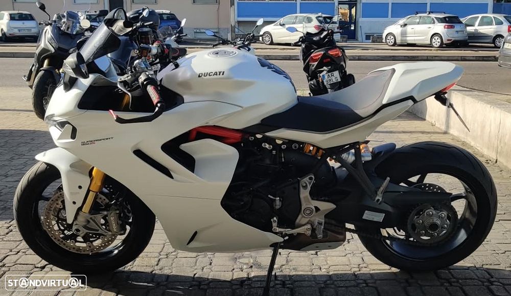 Ducati Supersport 950 S - 2