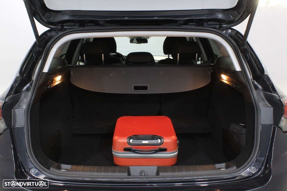 Fiat Tipo Station Wagon Cross 1.0 GSE T3 Cross - 27