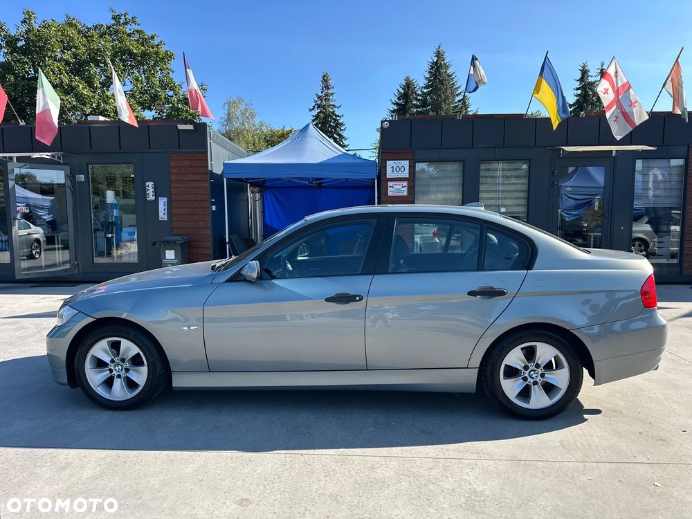 BMW Seria 3 320i - 2