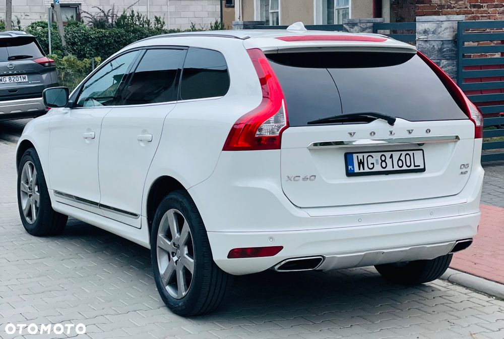 Volvo XC 60 D5 AWD Summum - 3