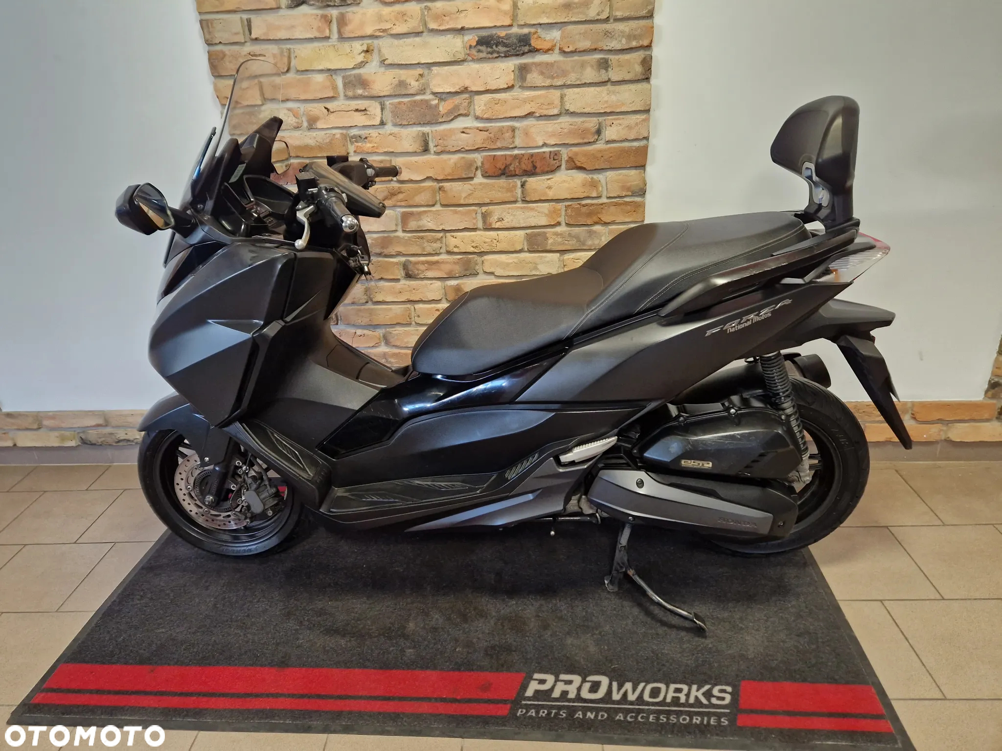 Honda NSS - 8