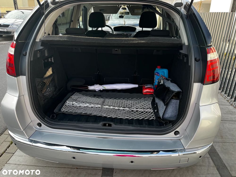 Citroën C4 Picasso - 8