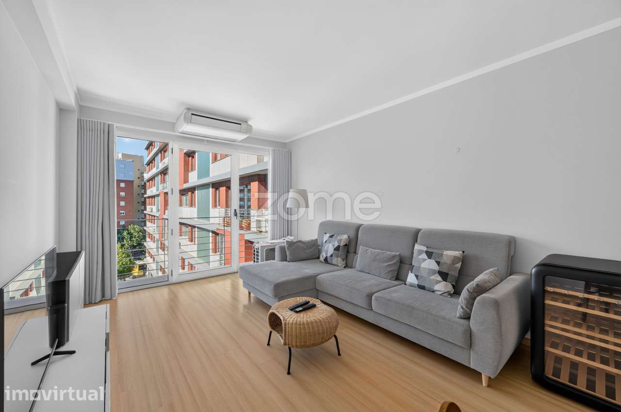 Apartamento T2 mobilado para arrendamento no Lumiar – Alta de Lisboa - Grande imagem: 2/33