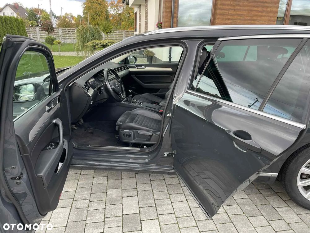 Volkswagen Passat Variant 2.0 TDI SCR (BlueMotion Technology) Comfortline - 9