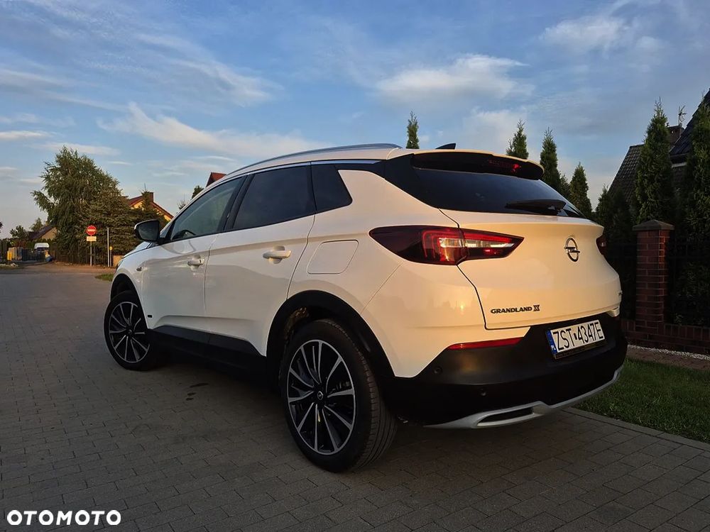 Opel Grandland X 1.6 T PHEV 4x4 Design&Tech - 3