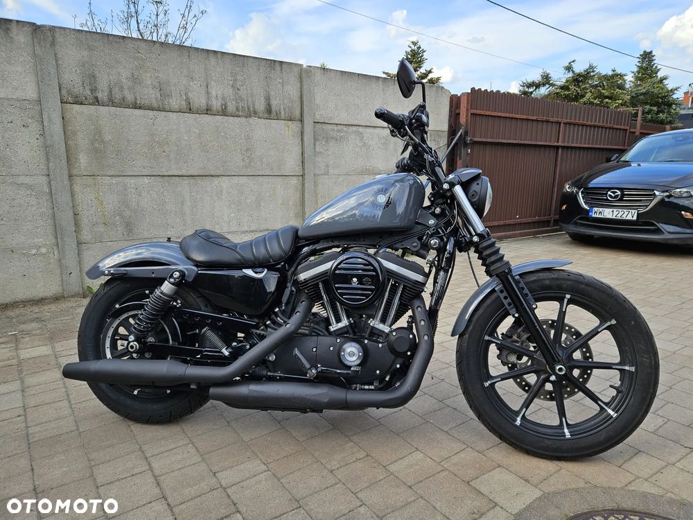 Harley-Davidson Sportster Iron 883 - 13