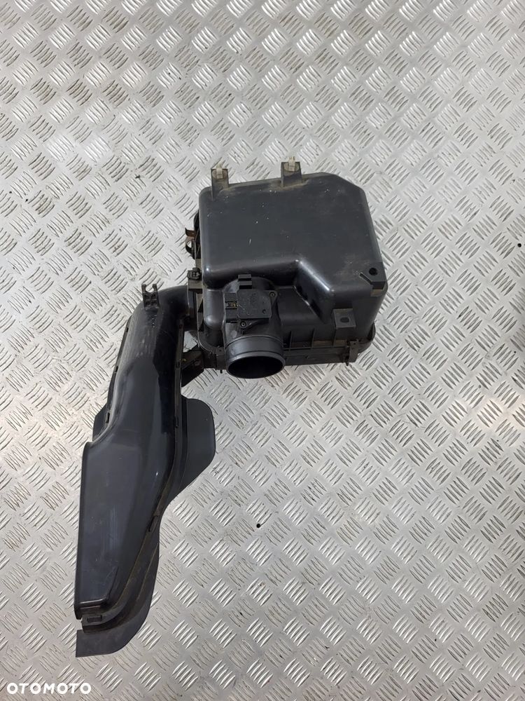 Mitsubishi L200 IV 2.5 Obudowa Filtra Powietrza - 1