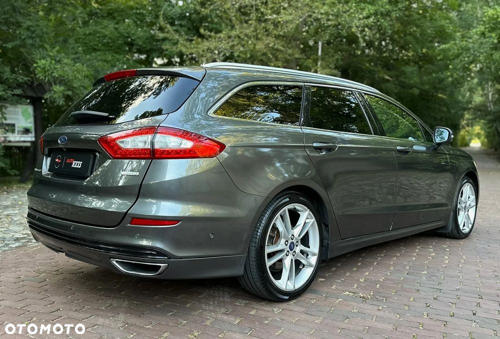 Ford Mondeo 2.0 EcoBoost Titanium - 29
