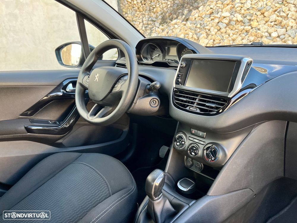 Peugeot 208 1.6 BlueHDi Allure - 16