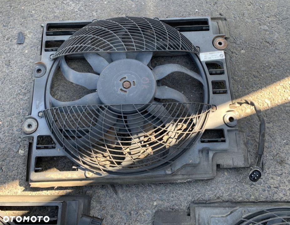 WENTYLATOR CHŁODNICY 4 PINY BMW E38 E39 BENZYNA - 4