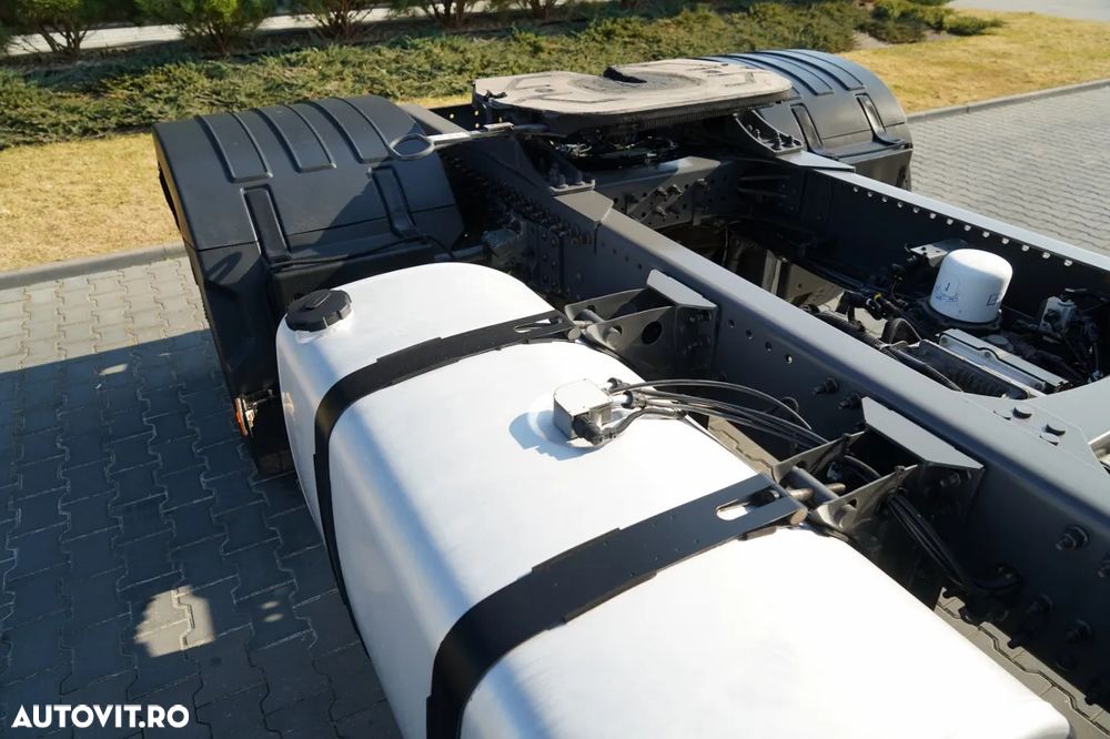 Volvo FH 460 / I-SHIFT / EURO 6 - 17