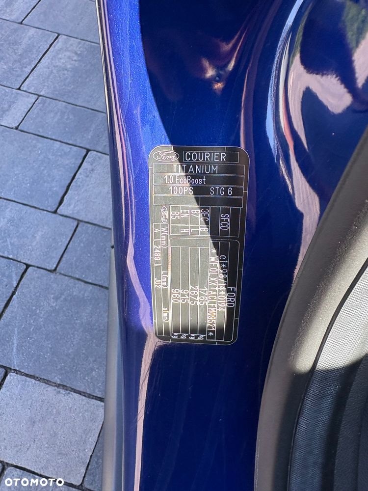 Ford Tourneo Courier 1.0 EcoBoost S&S Titanium - 19