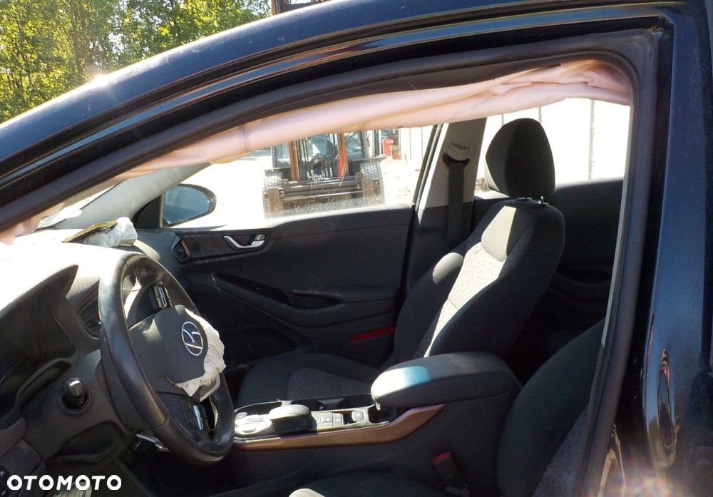 Hyundai IONIQ - 20