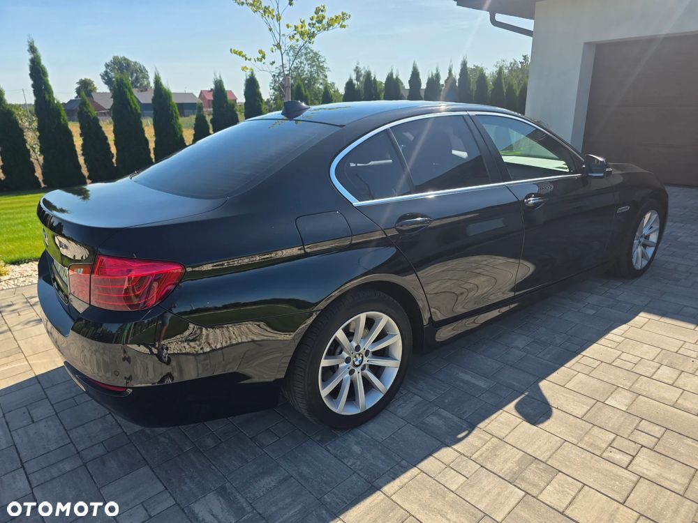 BMW Seria 5 525d - 5