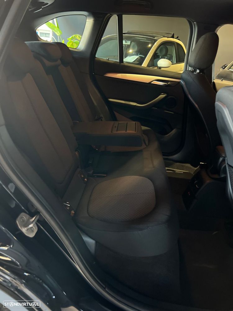 BMW X1 25 e xDrive - 44