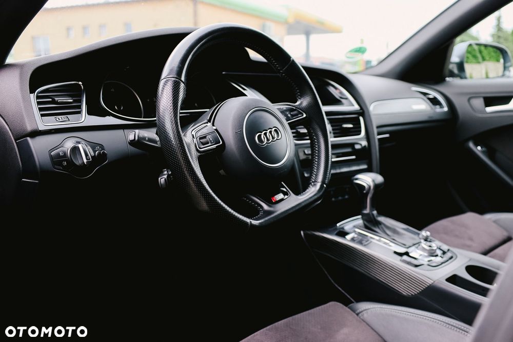 Audi A4 Avant 2.0 TDI Quattro Sport S tronic - 9