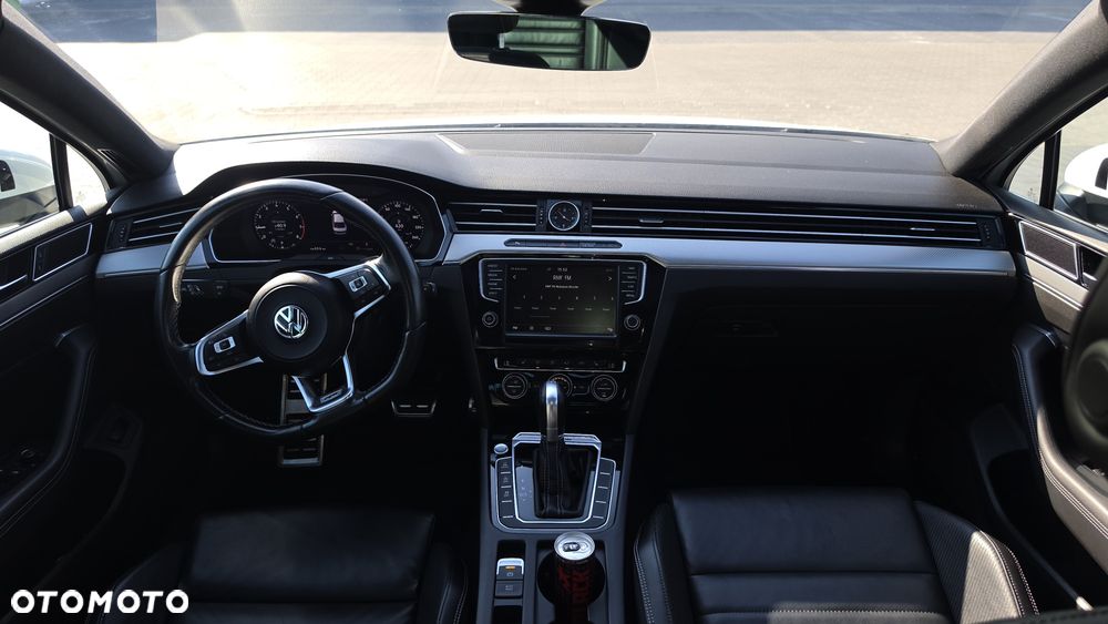 Volkswagen Passat - 7