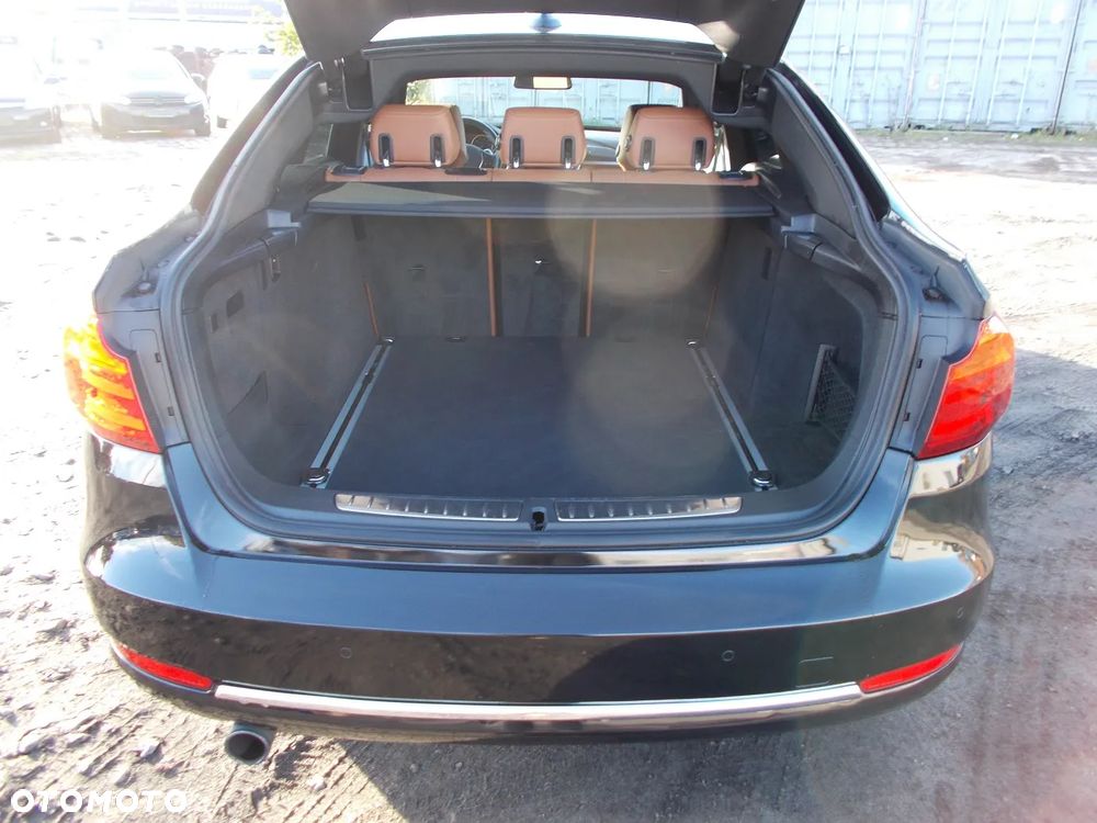 BMW Seria 3 320i Sport-Aut Luxury Line - 10