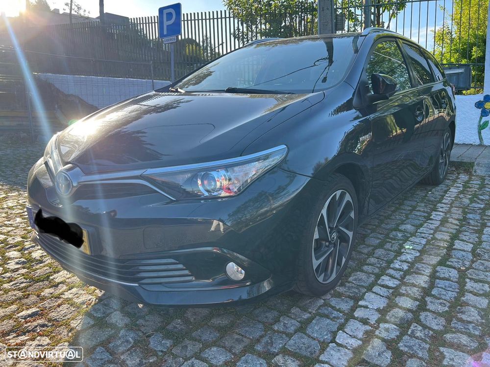 Toyota Auris Touring Sports 1.8 HSD Comfort - 1